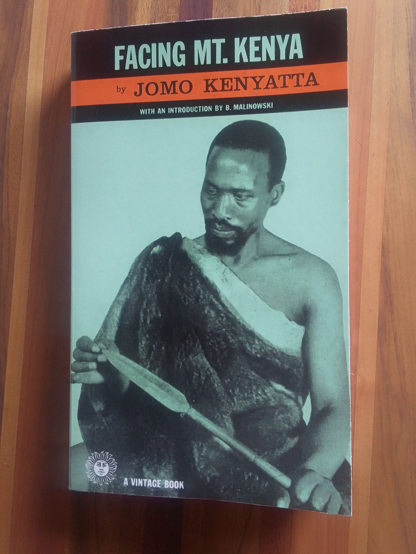 FACING MOUNT KENYA By Jomo Kenyatta