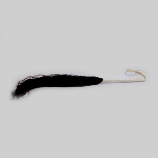 Gīcuthī (Elder's whisk)