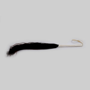 Gīcuthī (Elder's whisk)